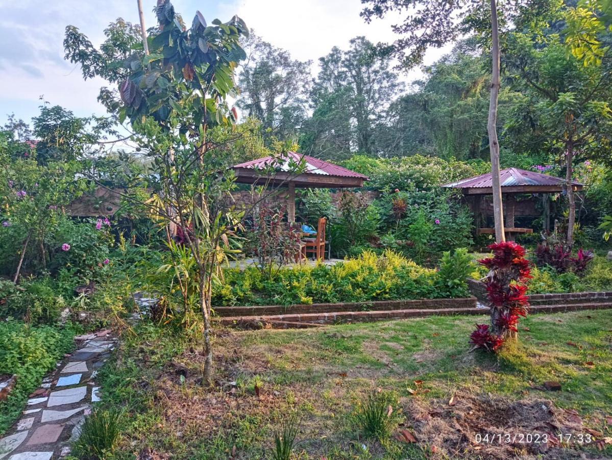 Gabelo Guest House Bukittinggi Exteriér fotografie